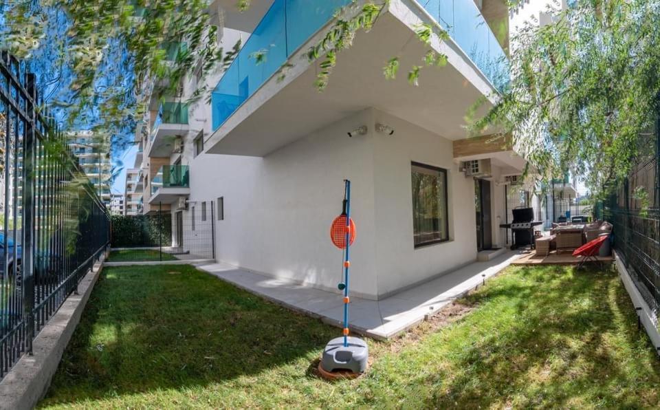 Portami Al Mare - Apartament, Terasa & Curte Năvodari Exteriör bild